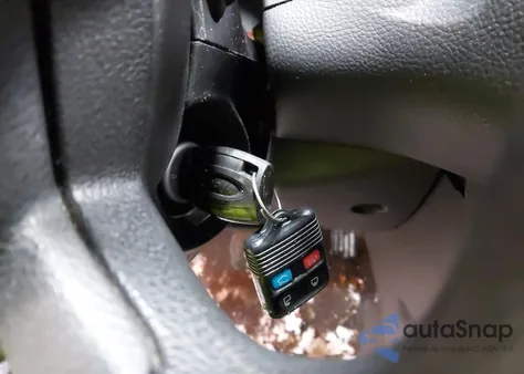 2014 Ford Focus Se z USA, uszkodzony, nr VIN 1FADP3K2XEL139898